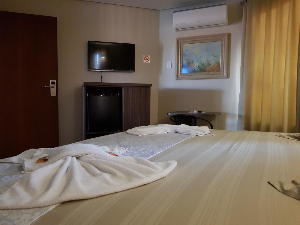 Hotel Itatiaia Tangara da Serra Zewnętrze zdjęcie
